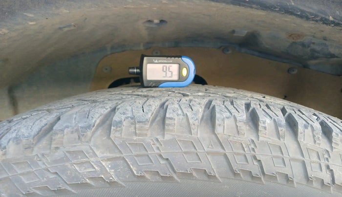 2022 Mahindra Thar LX HT PETROL 4WD MT, Petrol, Manual, 77,709 km, tyre