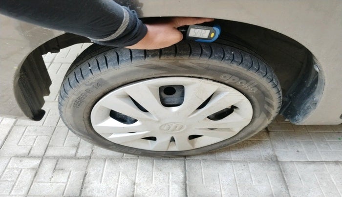 2012 Maruti Wagon R 1.0 VXI, Petrol, Manual, 67,359 km, tyre