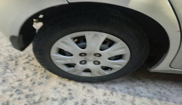 2014 Honda Brio S MT, Petrol, Manual, 74,659 km, tyre