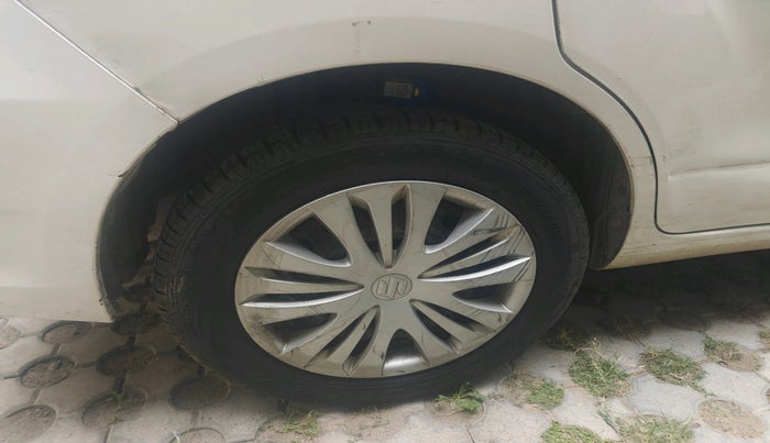 2013 Maruti Ertiga VXI, Petrol, Manual, 63,818 km, tyre
