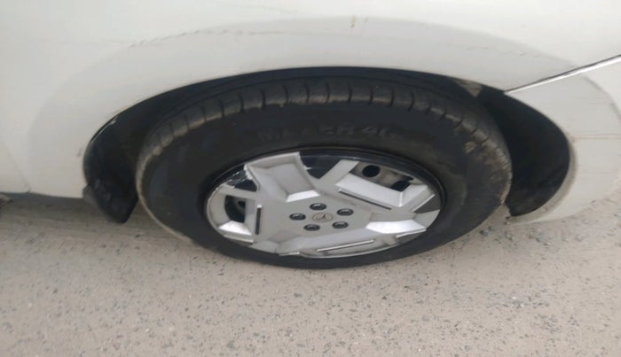 2018 Maruti Swift LXI, Petrol, Manual, 94,064 km, tyre