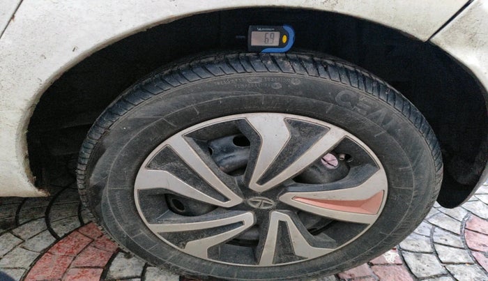 2019 Tata Tiago XZ PETROL, Petrol, Manual, 86,043 km, tyre