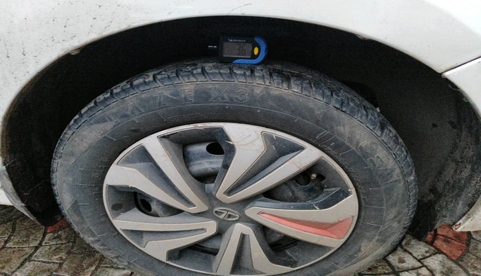 2019 Tata Tiago XZ PETROL, Petrol, Manual, 86,043 km, tyre