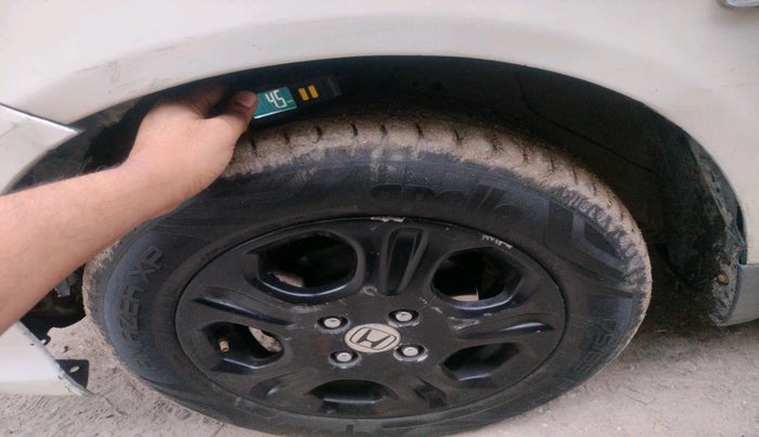 2017 Honda Amaze 1.2L I-VTEC S OPT, Petrol, Manual, 1,22,759 km, tyre