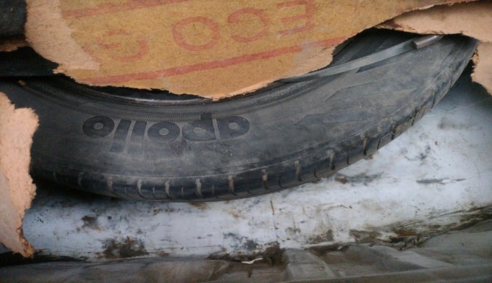 2017 Honda Amaze 1.2L I-VTEC S OPT, Petrol, Manual, 1,22,759 km, tyre