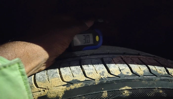 2012 Skoda Superb ELEGANCE 2.0 TDI CR AT, Diesel, Automatic, 1,51,887 km, tyre