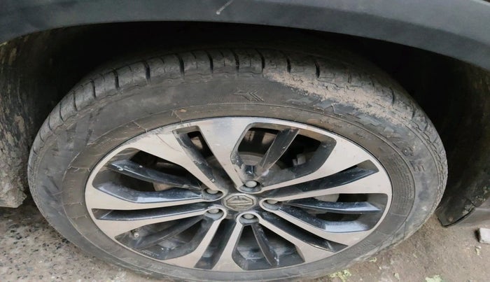 2022 MG HECTOR PLUS SHARP 1.5 PETROL TURBO CVT 6-STR, Petrol, Automatic, 54,876 km, tyre