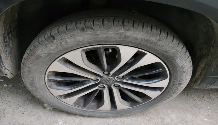 2022 MG HECTOR PLUS SHARP 1.5 PETROL TURBO CVT 6-STR, Petrol, Automatic, 54,876 km, tyre