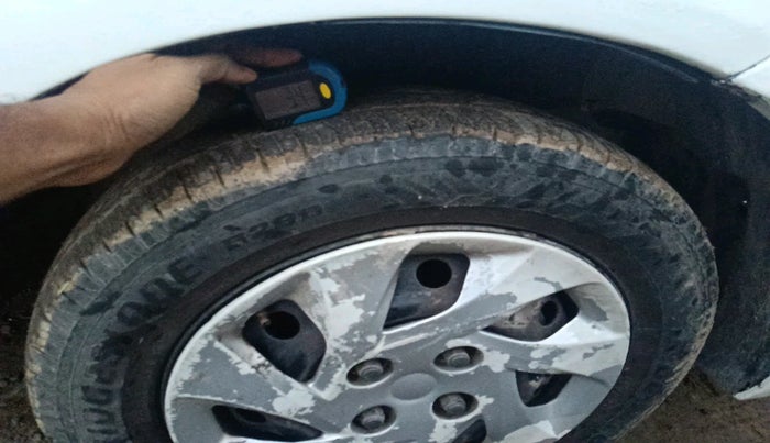 2016 Honda Amaze 1.2L I-VTEC S, Petrol, Manual, 68,605 km, tyre