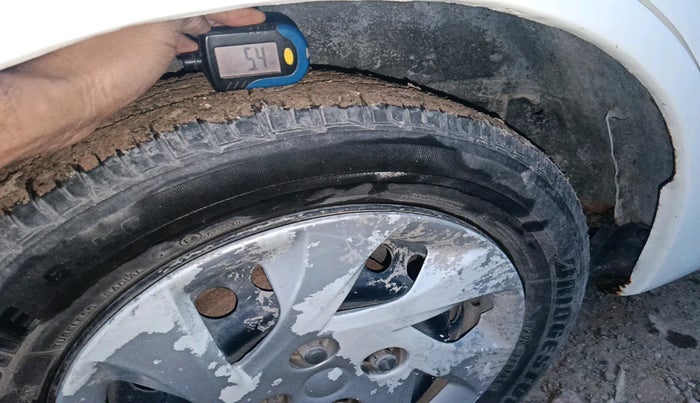 2016 Honda Amaze 1.2L I-VTEC S, Petrol, Manual, 68,605 km, tyre