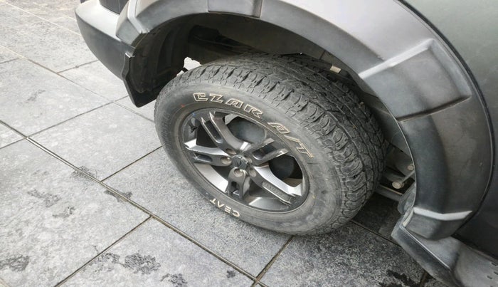 2021 Mahindra Thar LX D AT 4WD HT, Diesel, Automatic, 14,472 km, tyre