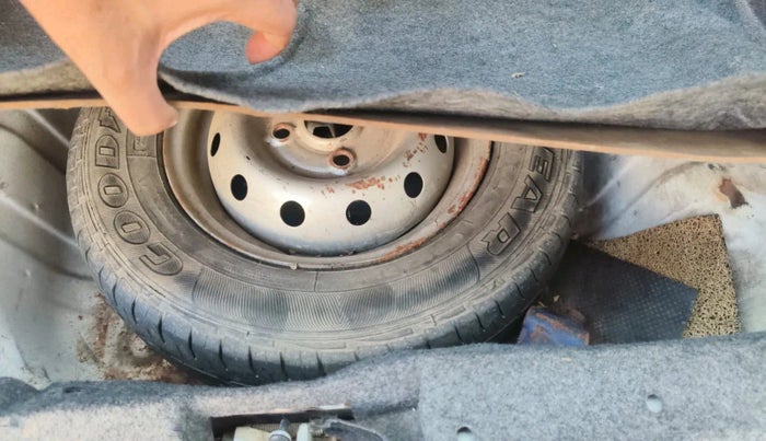 2012 Maruti Alto LXI, Petrol, Manual, 87,874 km, tyre