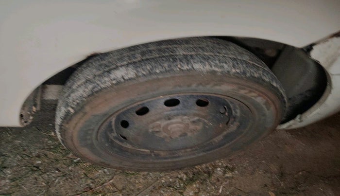 2011 Tata Indica Vista VX QUADRAJET, Diesel, Manual, 1,88,585 km, tyre