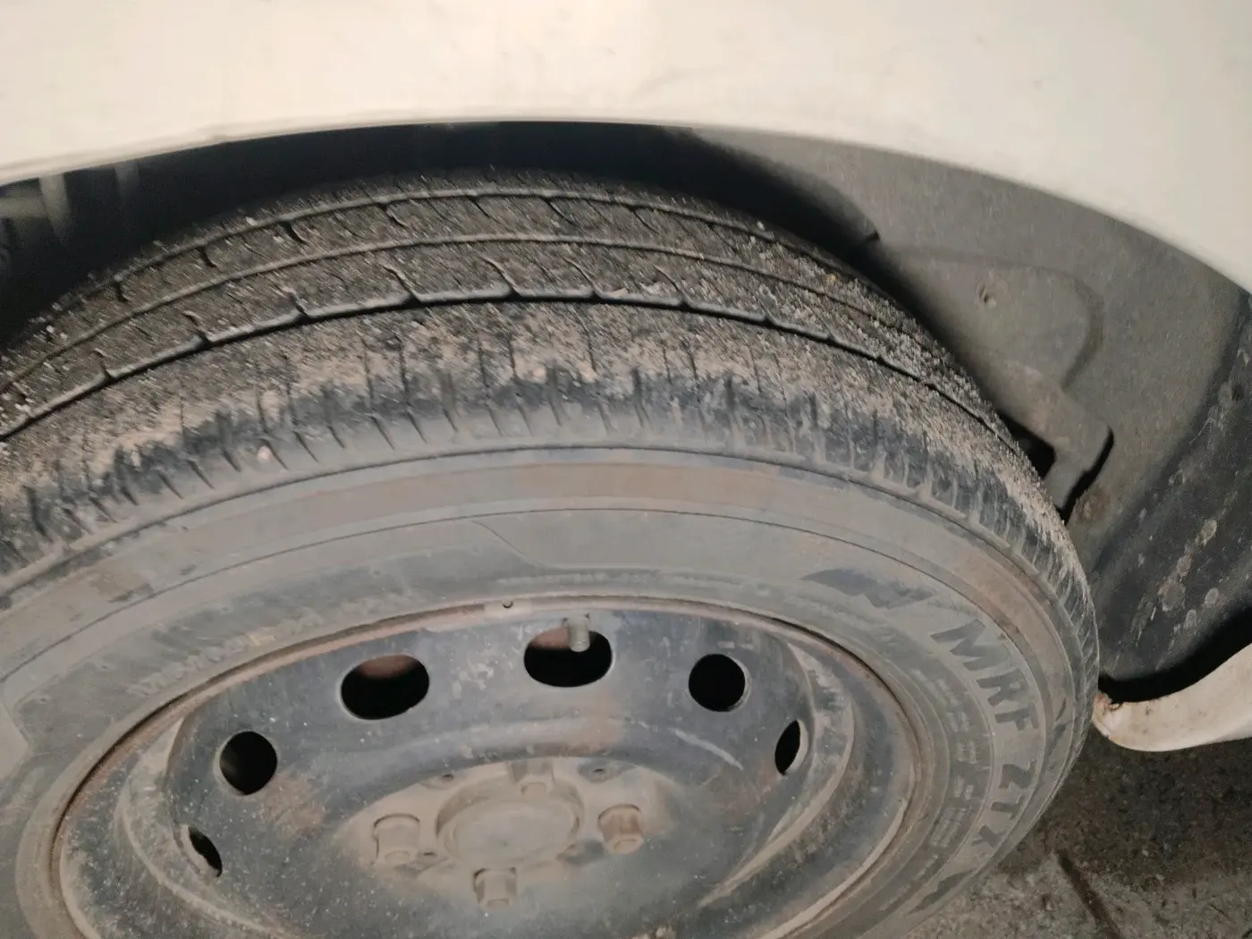 2011 Tata Indica Vista VX QUADRAJET, Diesel, Manual, 1,88,585 km, tyre