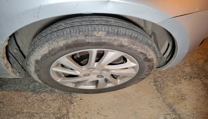 2011 Maruti Swift ZDI, Diesel, Manual, 1,07,409 km, tyre