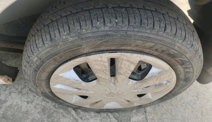 2017 Maruti Wagon R 1.0 VXI, Petrol, Manual, 41,975 km, tyre