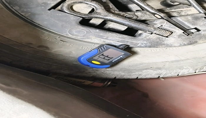 2010 Hyundai i10 MAGNA 1.2, Petrol, Manual, 56,395 km, tyre