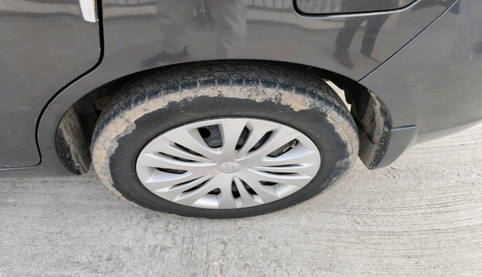 2014 Maruti Ertiga VDI, Diesel, Manual, 1,25,047 km, tyre