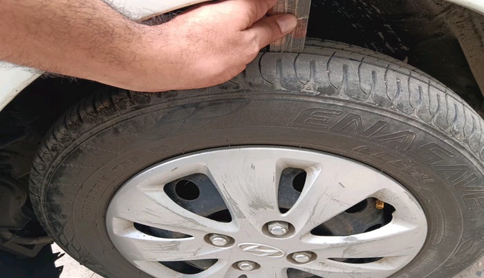 2012 Hyundai i10 MAGNA 1.2, Petrol, Manual, 80,023 km, tyre