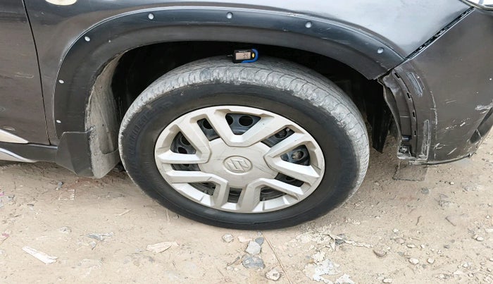 2019 Maruti Vitara Brezza VDI, Diesel, Manual, 1,53,493 km, tyre