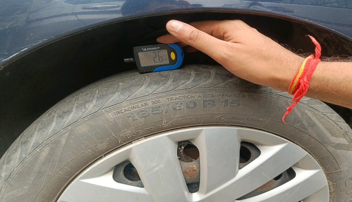 2015 Volkswagen Polo COMFORTLINE 1.2L, Petrol, Manual, 44,539 km, tyre