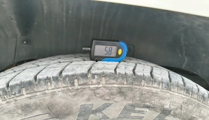 2016 Mahindra TUV300 T8, Diesel, Manual, 62,936 km, tyre