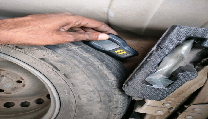 2016 Honda Amaze 1.2L I-VTEC SX, Petrol, Manual, 69,299 km, tyre