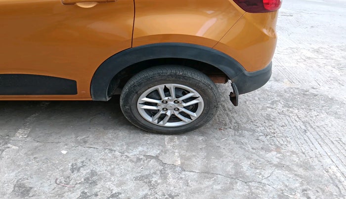 2019 Renault TRIBER RXL MT, Petrol, Manual, 33,661 km, tyre