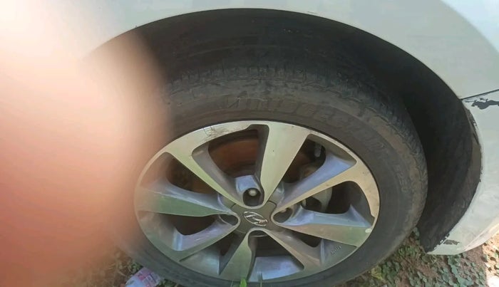 2017 Hyundai Elite i20 ASTA 1.2 (O), Petrol, Manual, 57,567 km, tyre