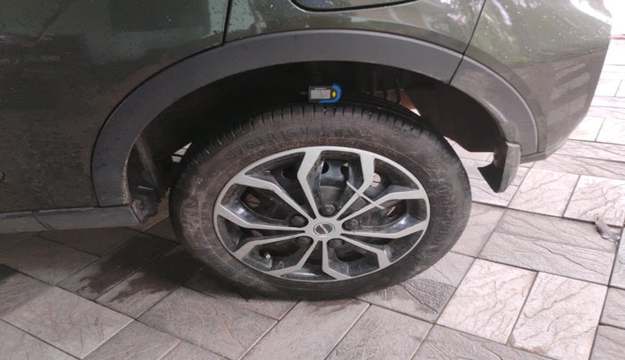 2020 Tata NEXON XE PETROL, Petrol, Manual, 55,125 km, tyre