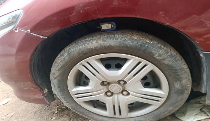 2010 Honda City 1.5L I-VTEC S MT, Petrol, Manual, 1,13,463 km, tyre