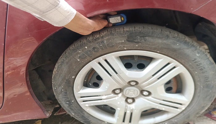 2010 Honda City 1.5L I-VTEC S MT, Petrol, Manual, 1,13,463 km, tyre