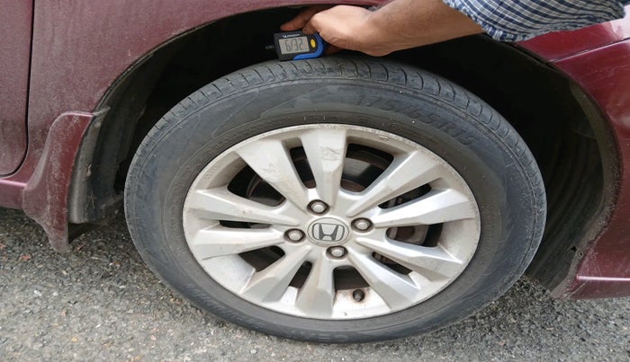 2013 Honda City 1.5L I-VTEC V MT, Petrol, Manual, 1,25,928 km, tyre