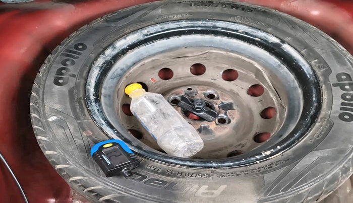 2015 Hyundai Eon MAGNA +, Petrol, Manual, 73,635 km, tyre