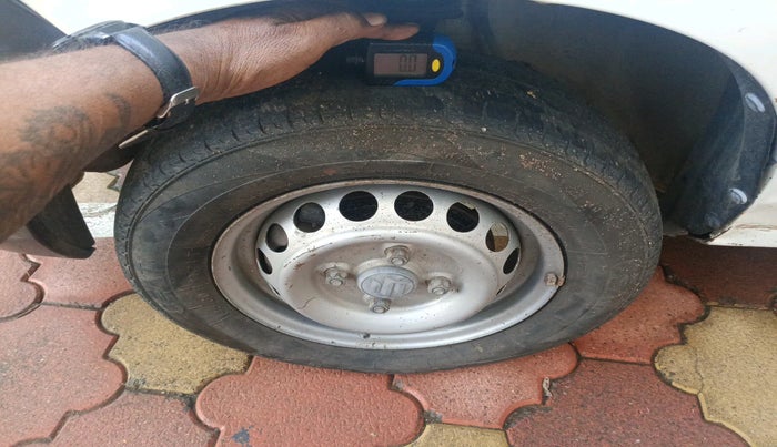 2015 Maruti Alto 800 LX, Petrol, Manual, 73,387 km, tyre