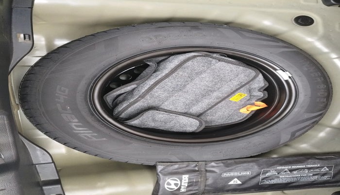 2025 Hyundai VENUE E 1.2, Petrol, Manual, 9,844 km, tyre