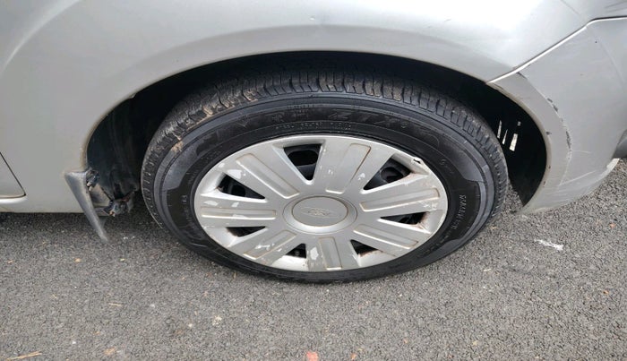 2012 Ford Figo ZXI 1.2 PETROL, Petrol, Manual, 56,505 km, tyre