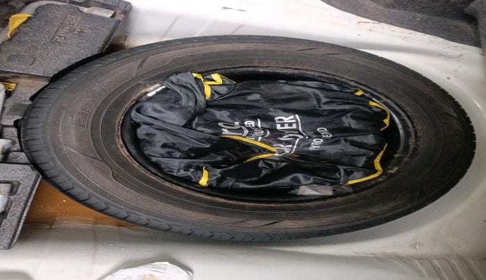 2016 Honda Amaze 1.5L I-DTEC S, Diesel, Manual, 1,80,247 km, tyre