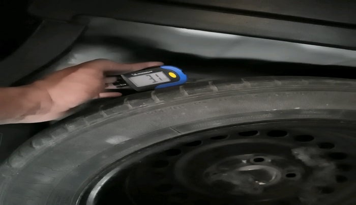 2011 Honda Jazz 1.2L I-VTEC BASE, Petrol, Manual, 82,210 km, tyre