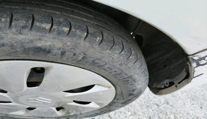 2015 Maruti Celerio ZXI, Petrol, Manual, 79,754 km, tyre