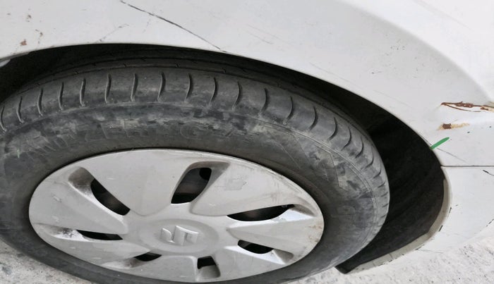 2015 Maruti Celerio ZXI, Petrol, Manual, 79,754 km, tyre