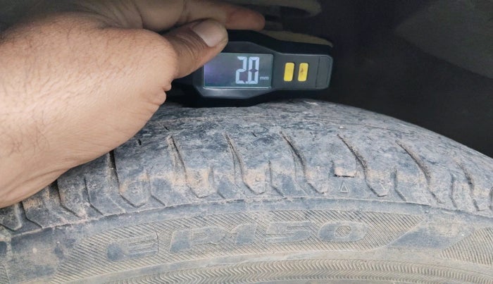 2022 Maruti Ertiga VXI CNG, Petrol, Manual, 59,848 km, tyre