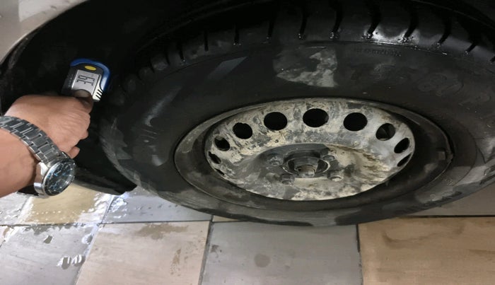 2014 Datsun Go T, Petrol, Manual, 96,127 km, tyre