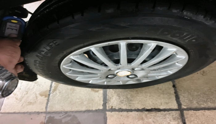 2014 Datsun Go T, Petrol, Manual, 96,127 km, tyre