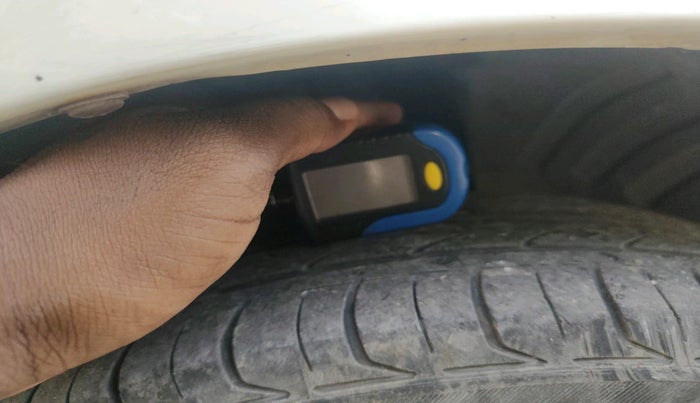 2016 Tata Bolt XE QUADRAJET, Diesel, Manual, 1,75,000 km, tyre