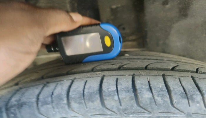 2016 Tata Bolt XE QUADRAJET, Diesel, Manual, 1,75,000 km, tyre