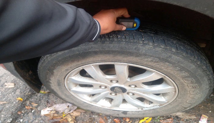 2015 Mahindra XUV500 W10, Diesel, Manual, 95,346 km, tyre