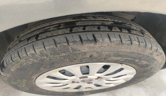 2017 Fiat Punto EVO ACTIVE 1.2, Petrol, Manual, 62,450 km, tyre