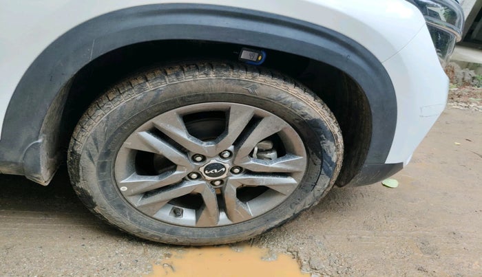 2022 KIA SELTOS HTX 1.5 PETROL, Petrol, Manual, 23,328 km, tyre