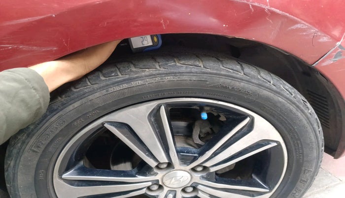 2014 Hyundai i20 SPORTZ 1.2, Petrol, Manual, 1,26,497 km, tyre